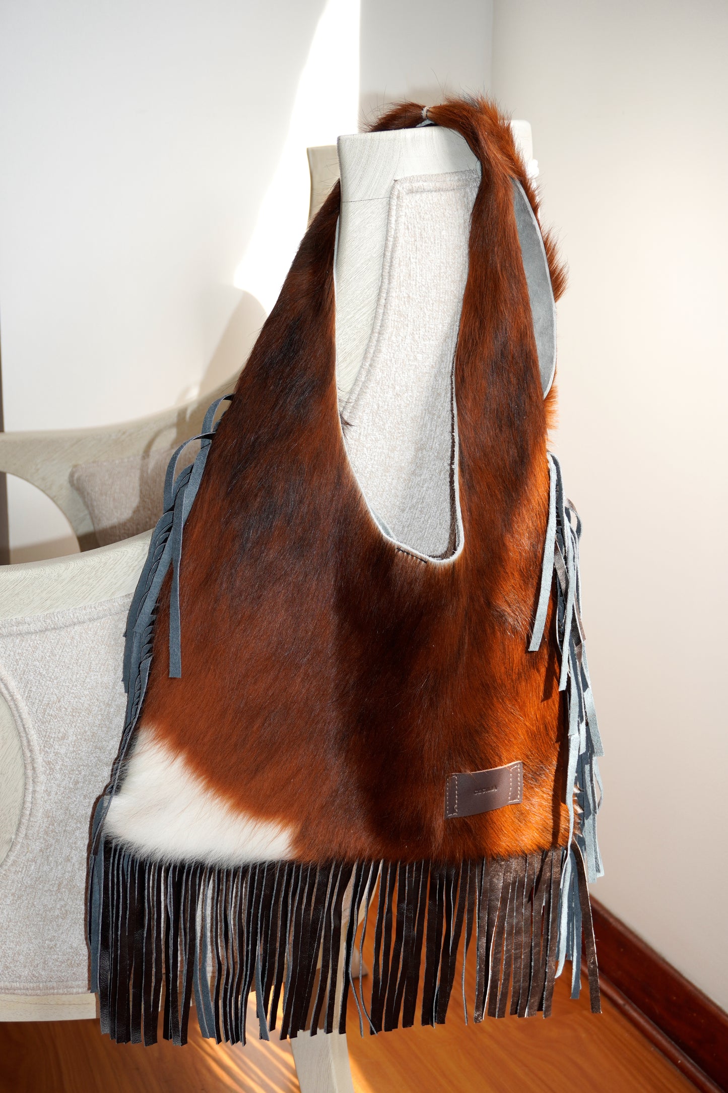 BOLSO DOÑA AMPARO 16 - CUERO GENUINO