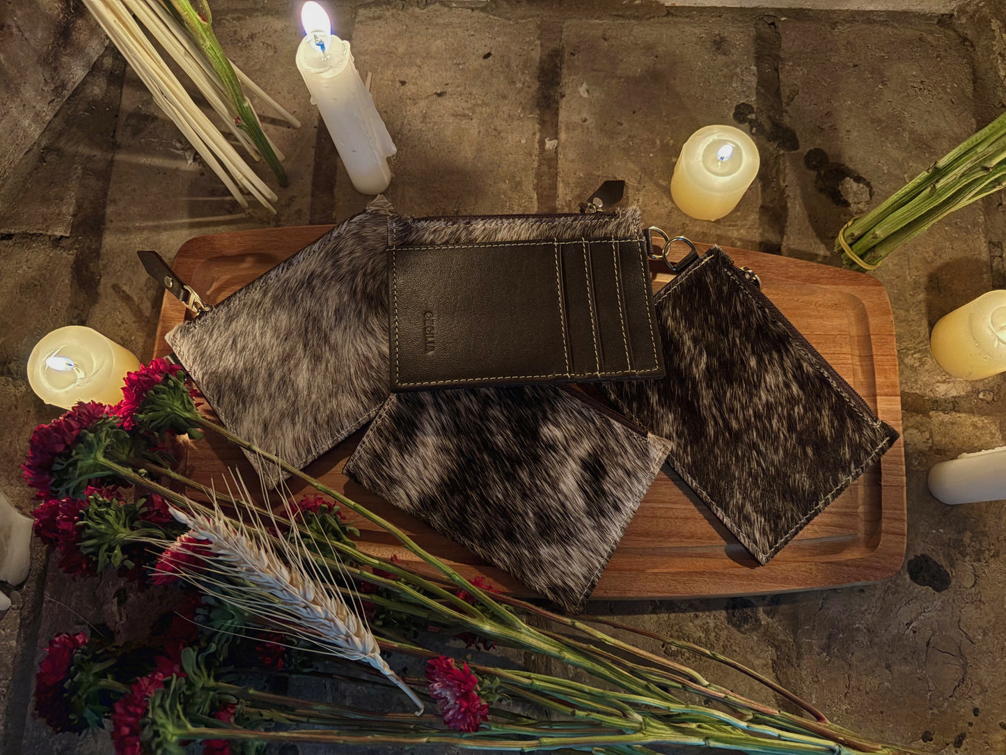 TARJETEROS DOÑA FILOMENA PELOS - CUERO GENUINO