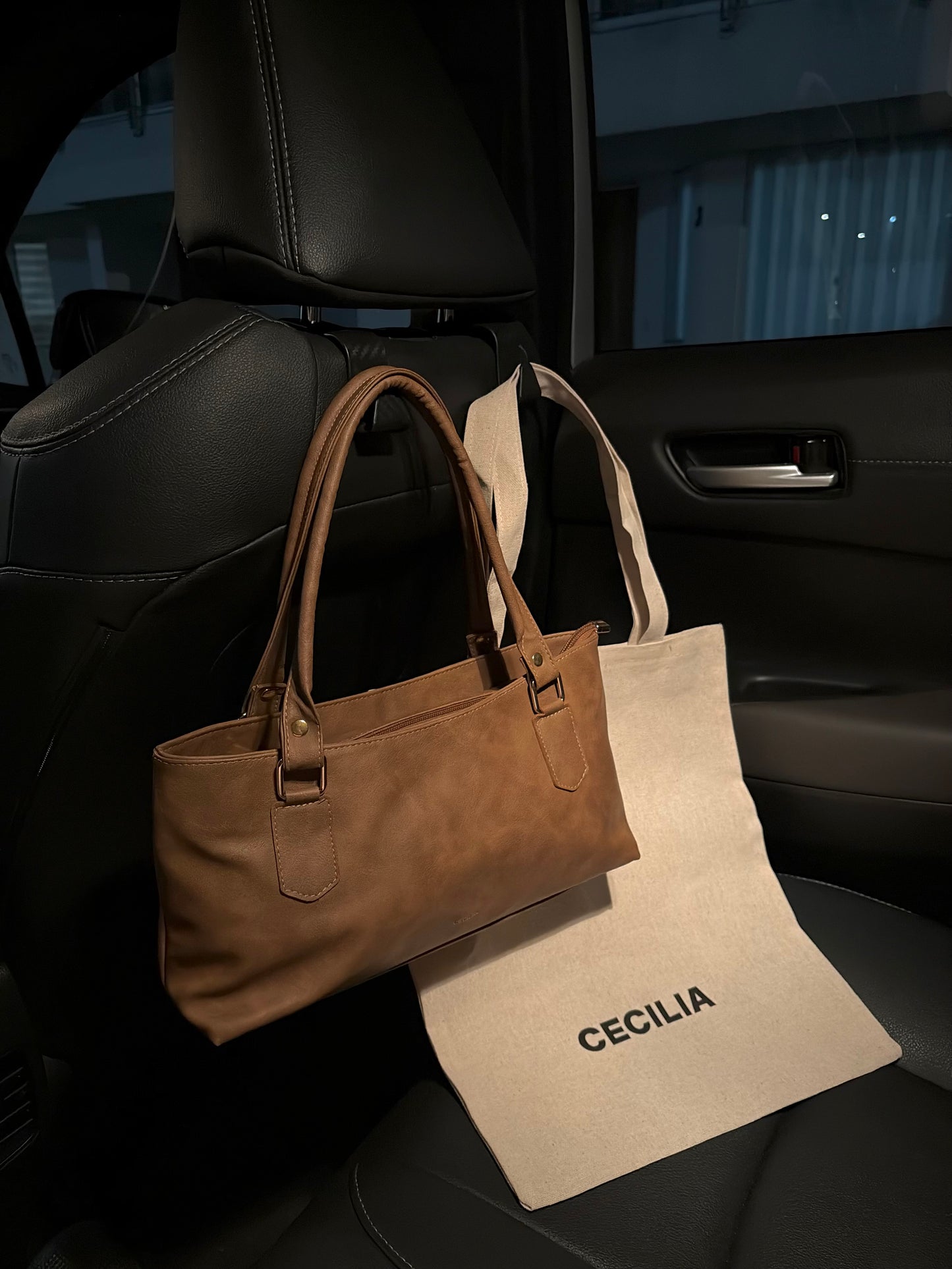 COMBO NOVIEMBRE TOTE + BOLSO AURA