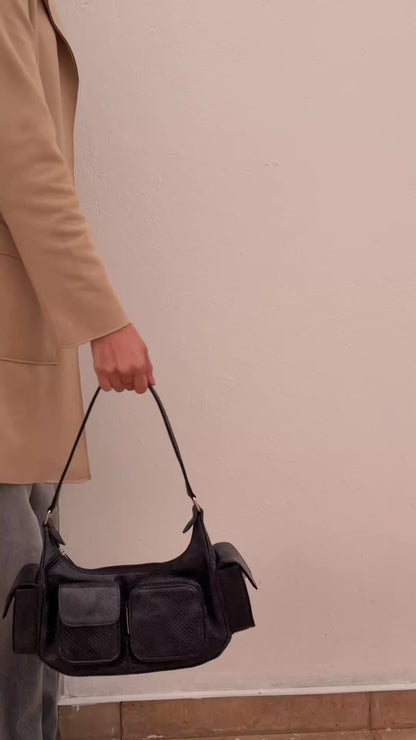 BOLSO DOÑA CARMEN NEGRO TEXTURA - CUERO GENUINO